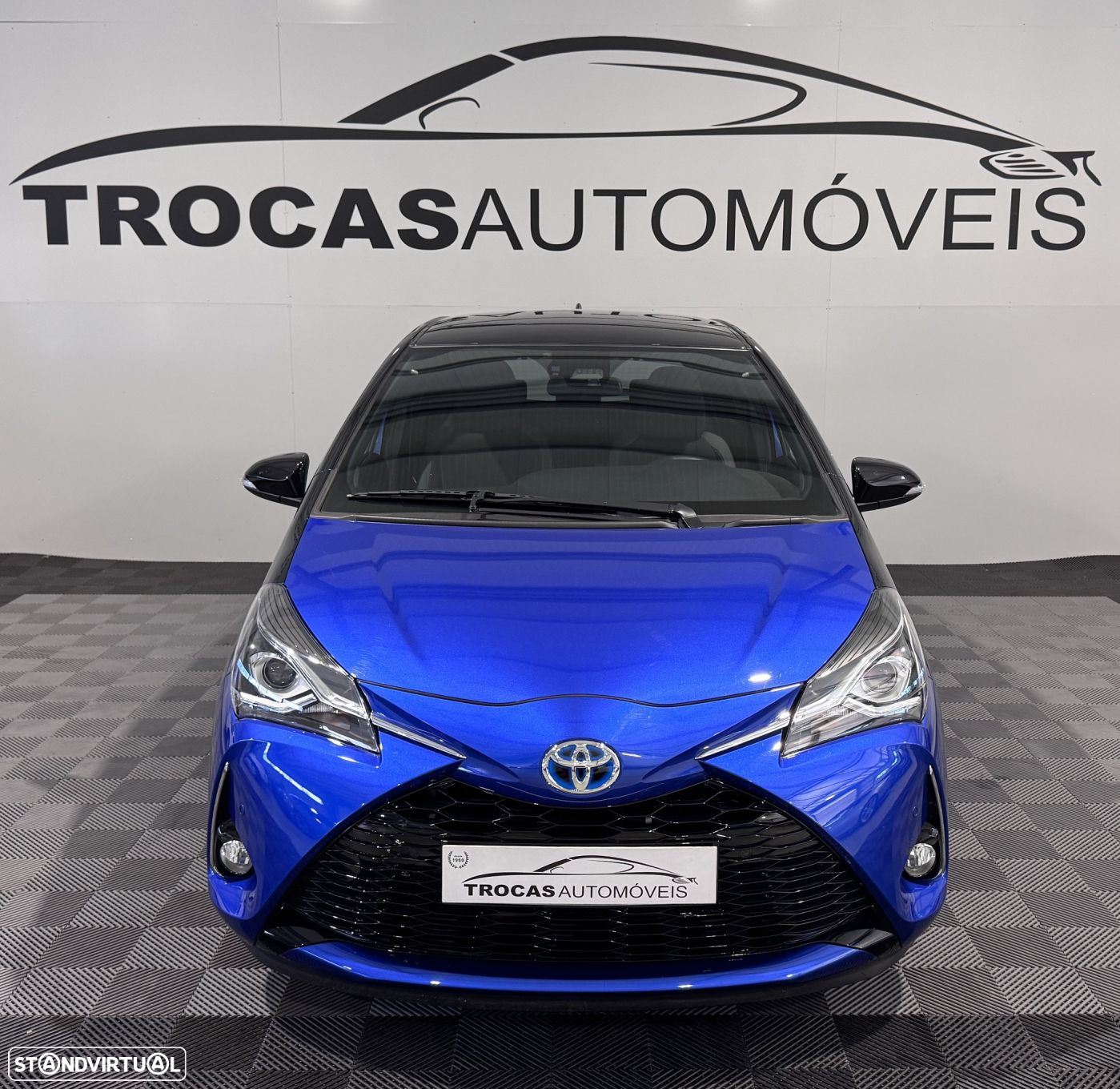 Toyota Yaris 1.5 HSD Exclusive+P.Luxury - 10