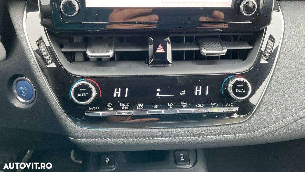 Toyota Corolla 1.8 HSD Dynamic - 10