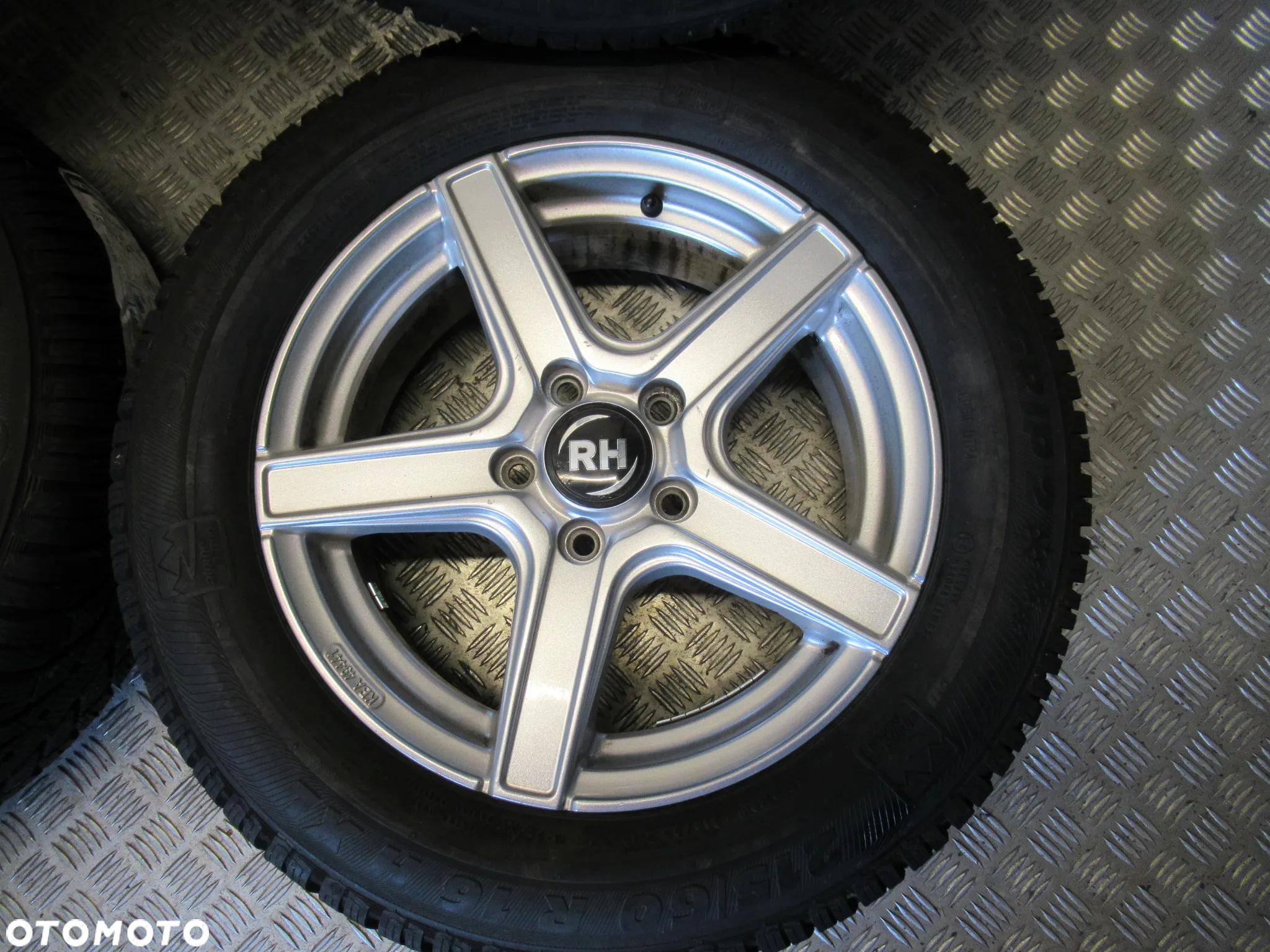 Koła Vw T-Rock Passat B8 Skoda Karoq Superb Yeti 6,5Jx16 et45 5x112 NOWE OPONY - 2