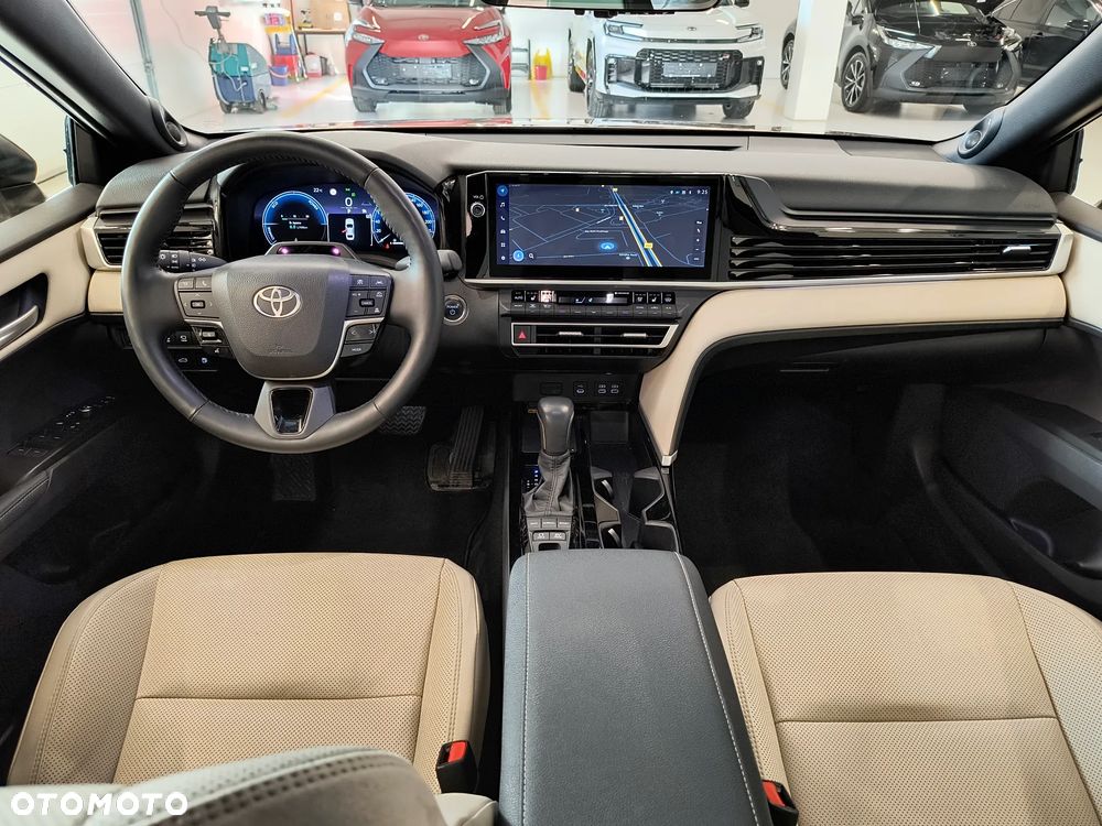 Toyota Camry 2.5 Hybrid Dynamic Force Executive e-CVT - 10