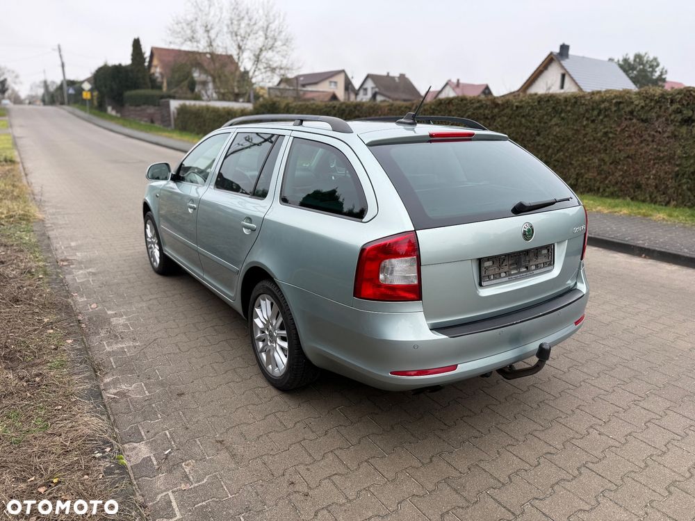 Skoda Octavia 2.0 TDI DPF L&K DSG - 8