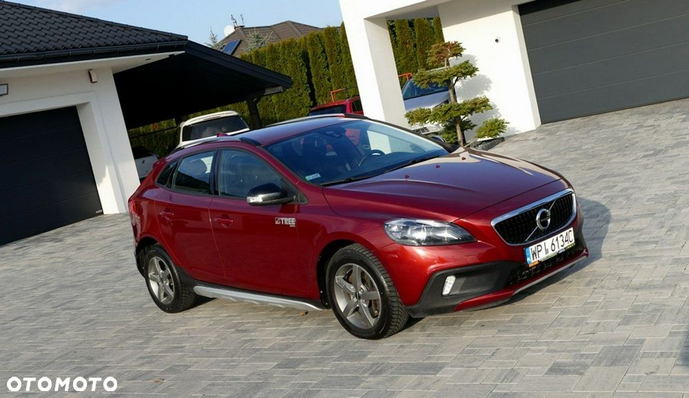 Volvo V40 Cross Country - 17
