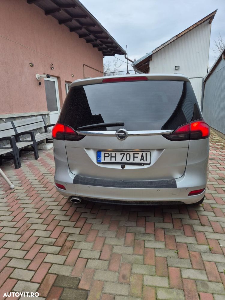 Opel Zafira - 9