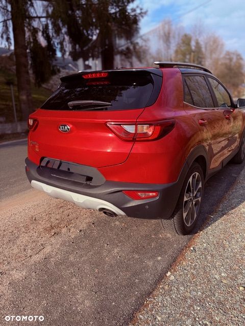 Kia Stonic 1.4 L - 8