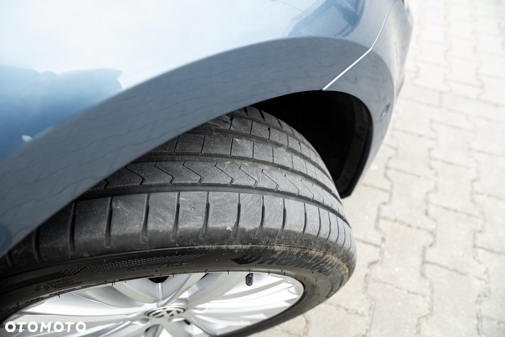 Volkswagen Golf 1.6 TDI DPF BlueMotion Technology DSG Comfortline - 24