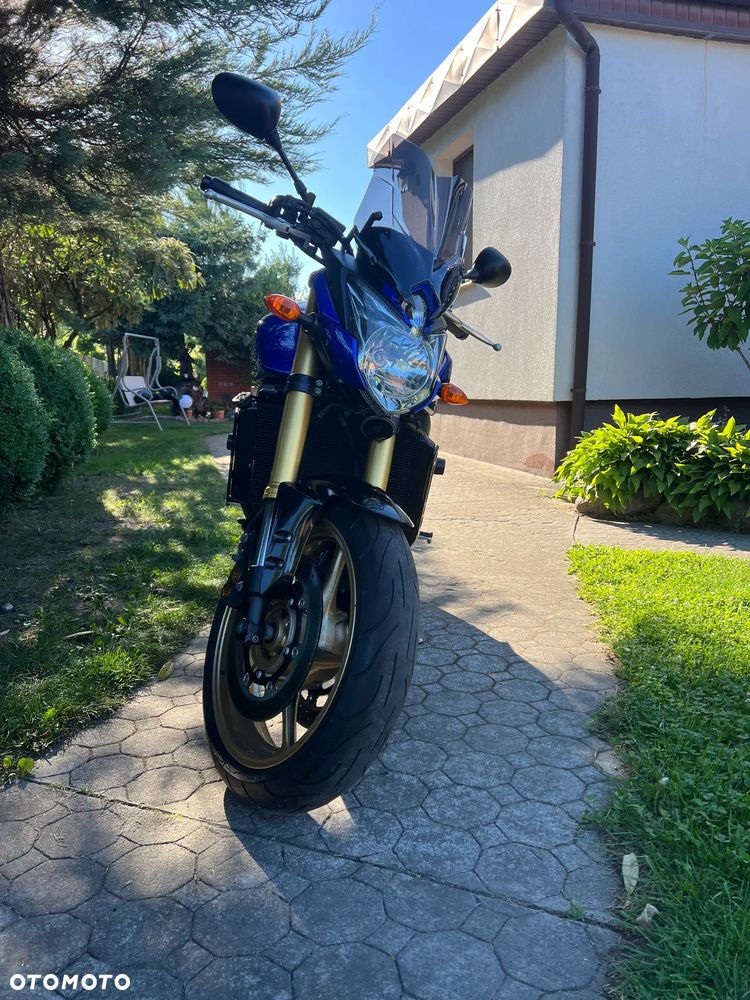 Yamaha FZ8 - 6