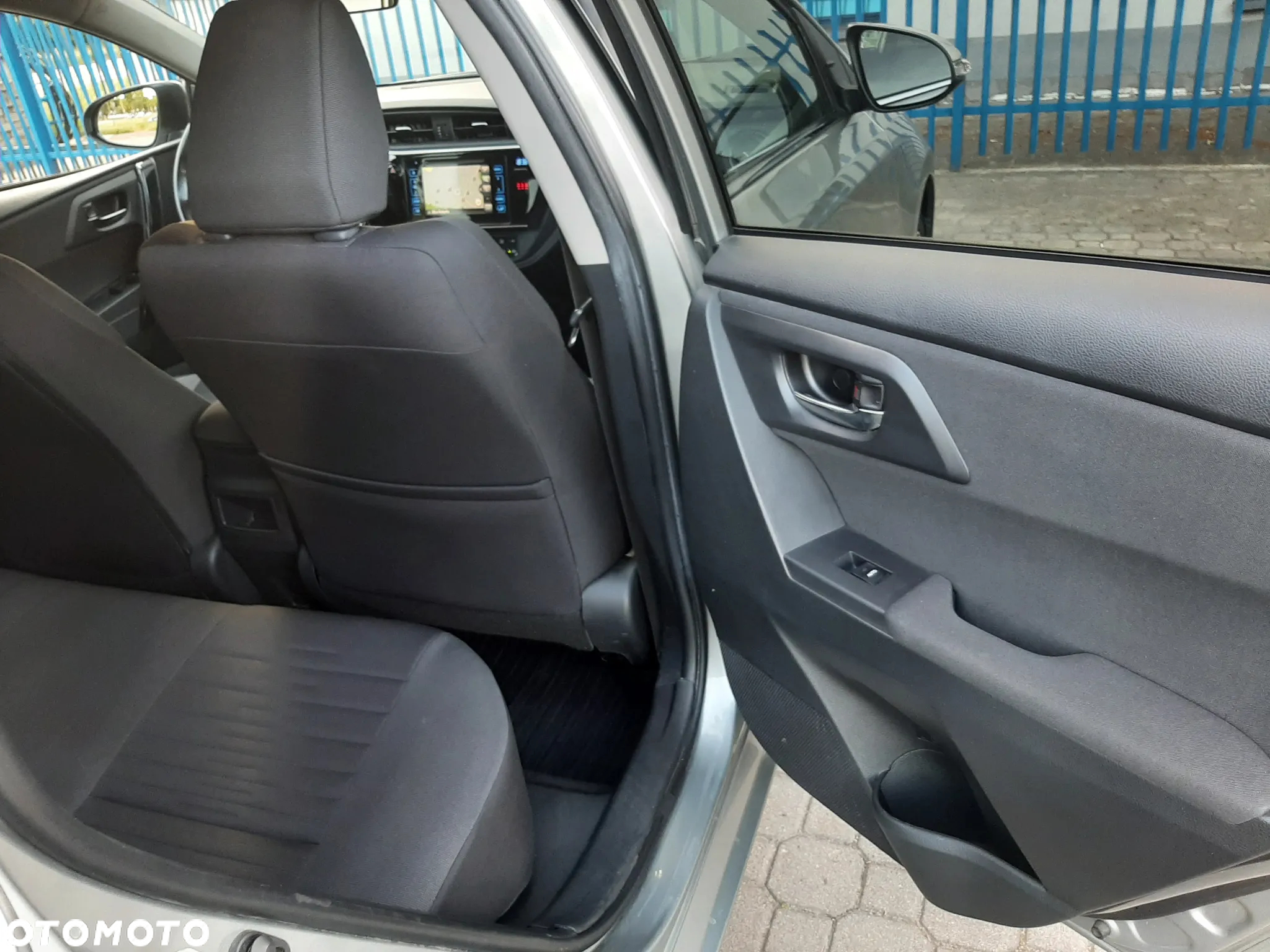 Toyota Auris 1.6 Comfort - 17