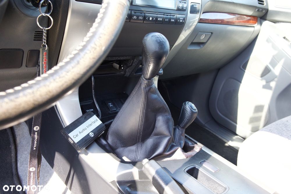 Toyota Land Cruiser 3.0 D Sol - 28