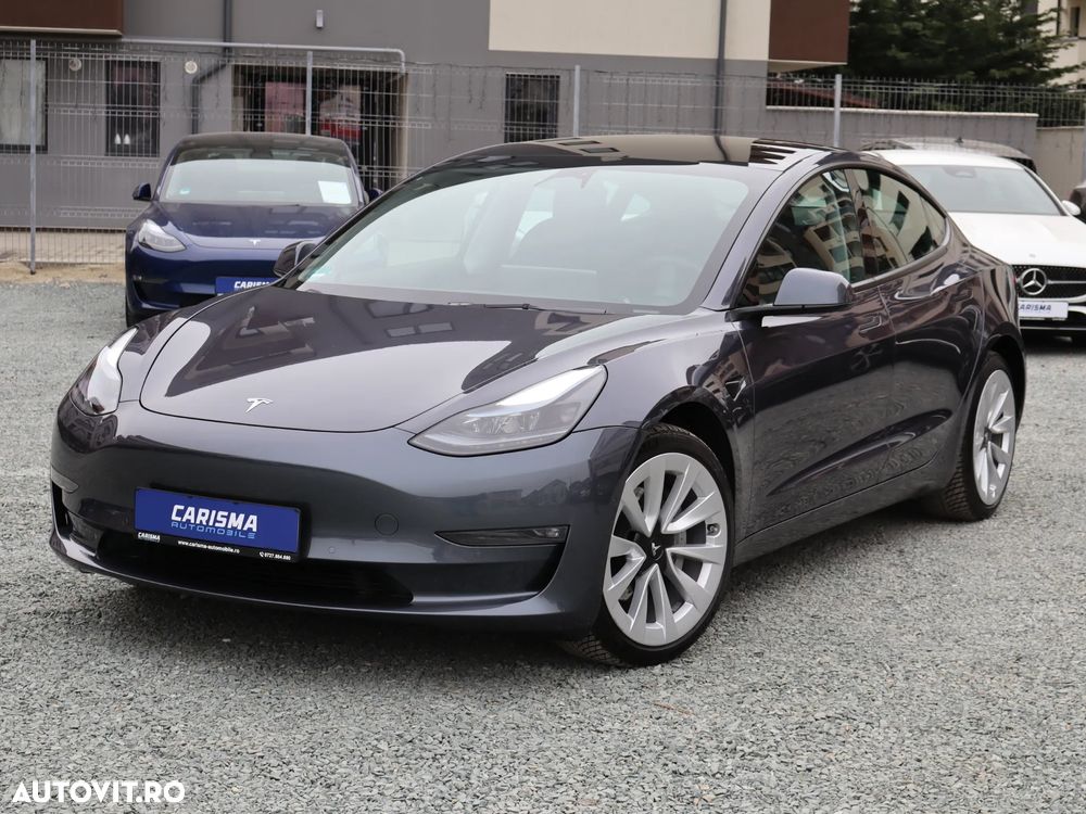 Tesla Model 3 AWD Long Range - 3