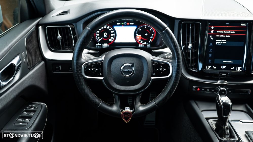 Volvo XC 60 D4 AWD RDesign - 24