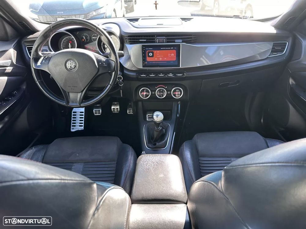 Alfa Romeo Giulietta 1.6 JTDM Distinctive - 25