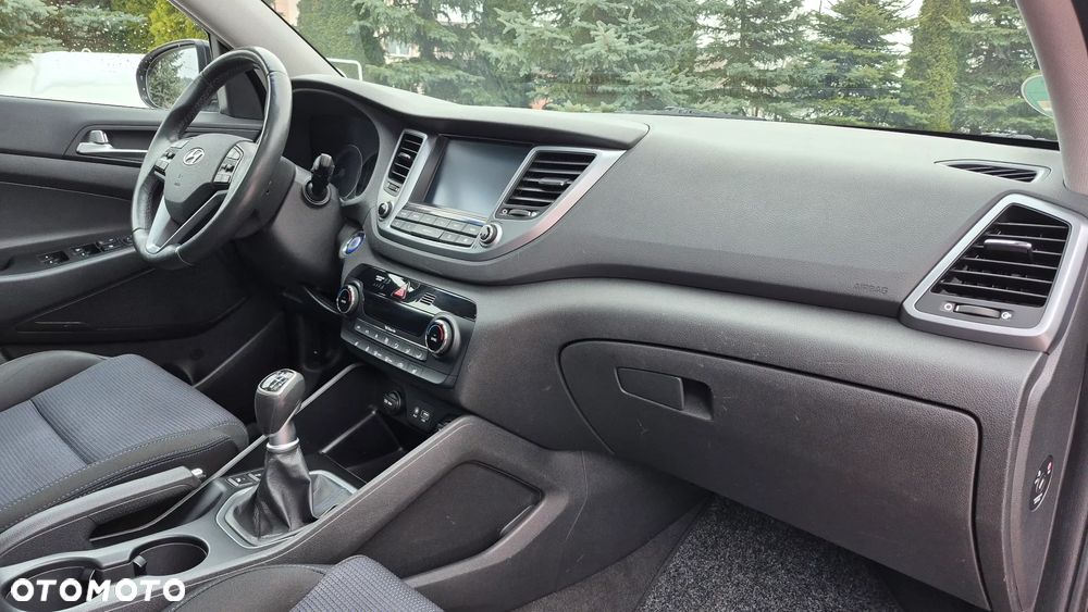 Hyundai Tucson 2.0 CRDI 2WD Style - 17