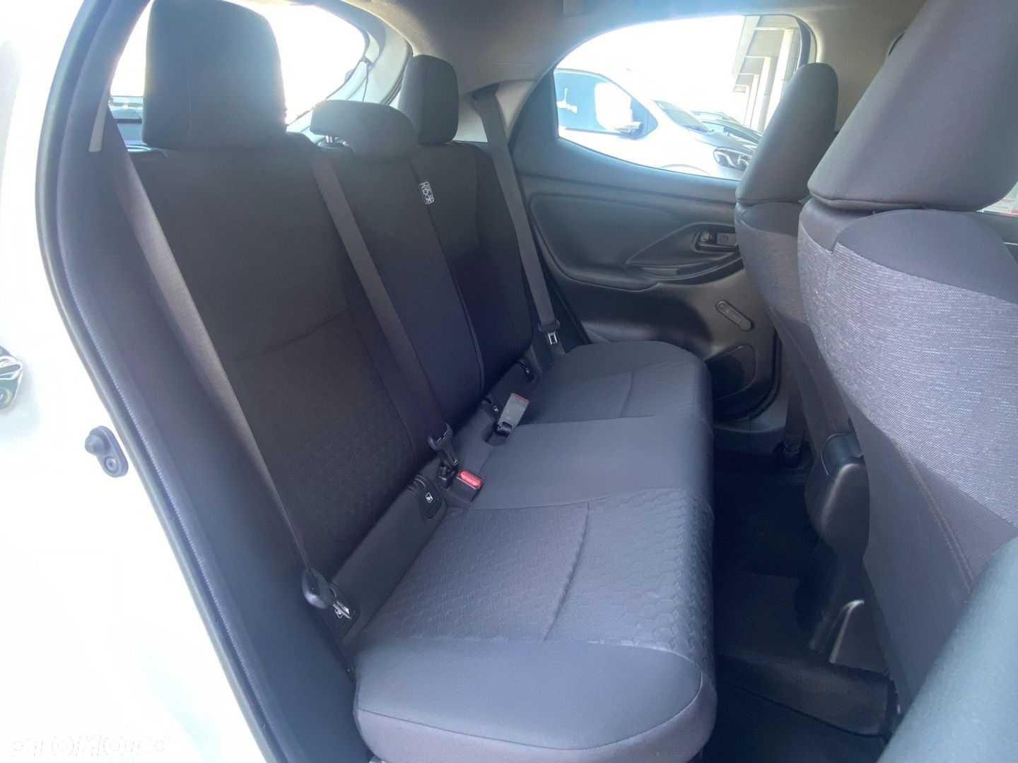 Toyota Yaris - 14