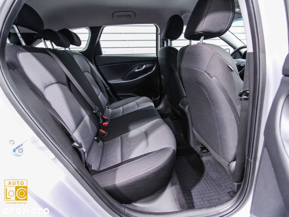 Hyundai i30 1.4 Comfort - 11