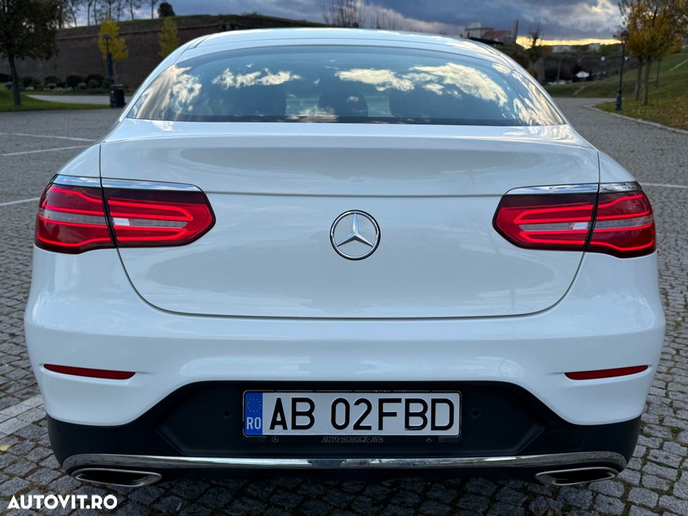 Mercedes-Benz GLC Coupe 250 4Matic 9G-TRONIC AMG Line - 6