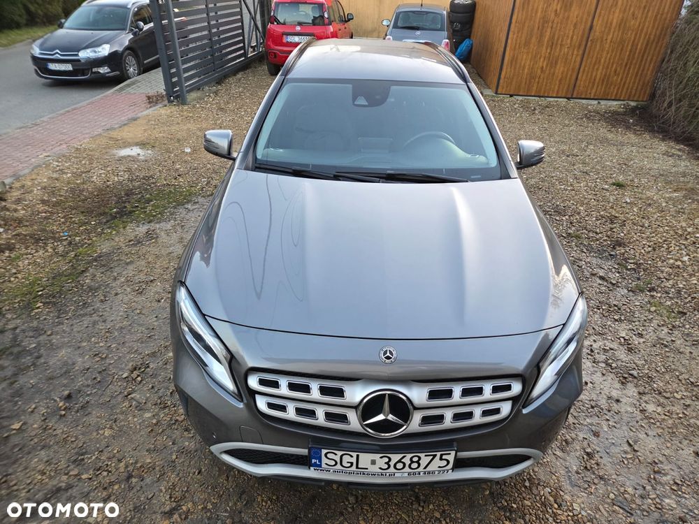 Mercedes-Benz GLA 180 - 3