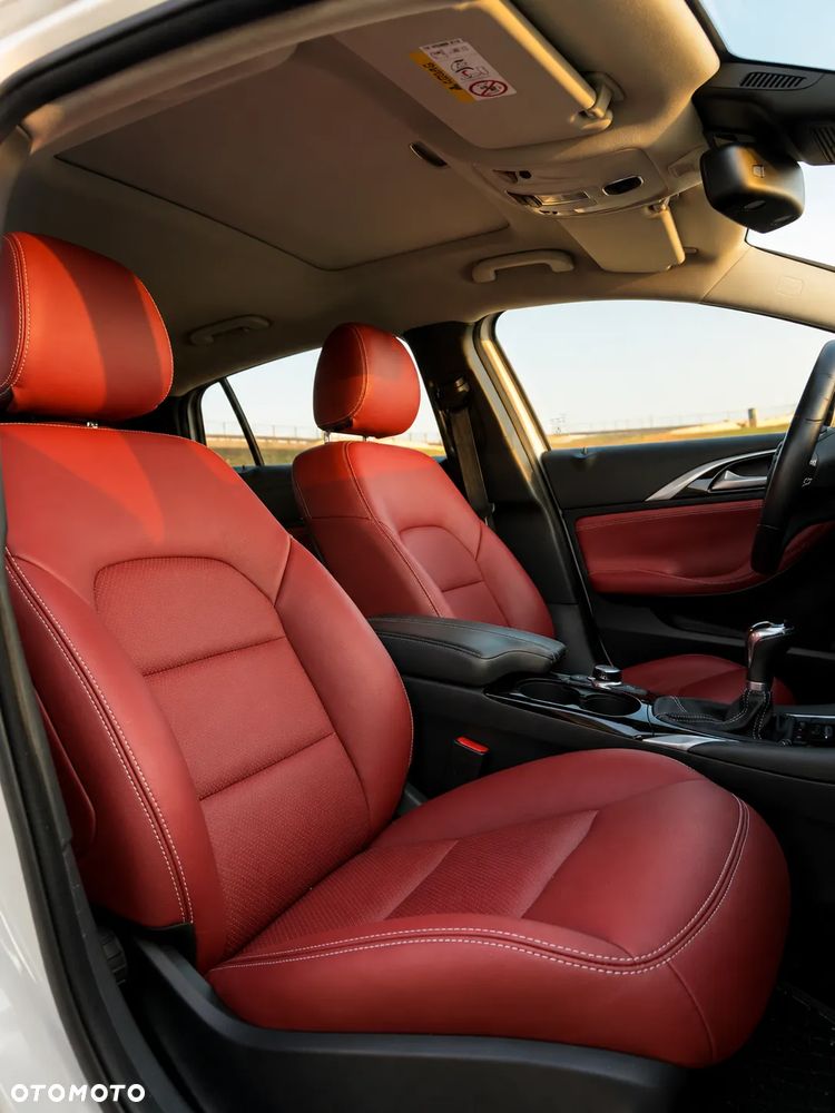 Infiniti Q30 1.6t Pure - 22