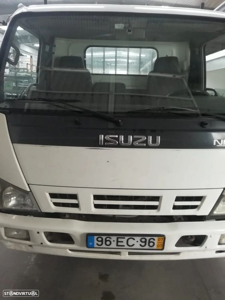 Isuzu NPR 150 - 1