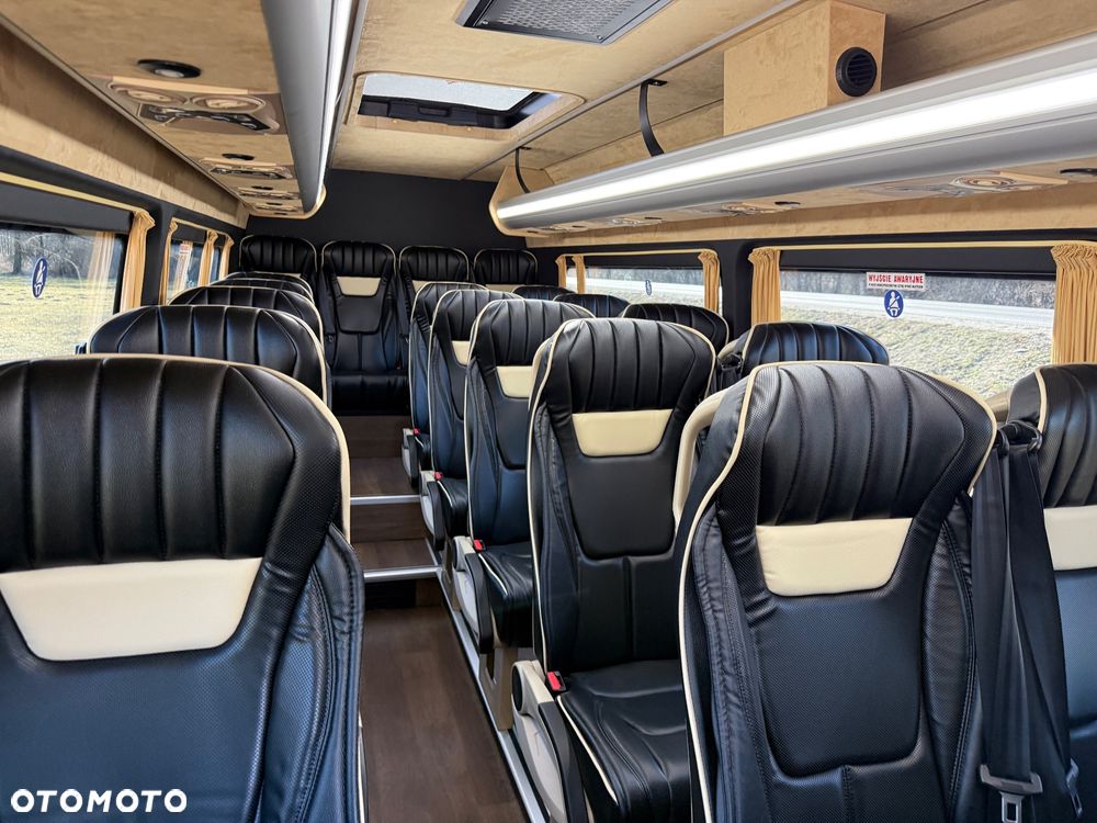 Mercedes-Benz Sprinter 519 - 27