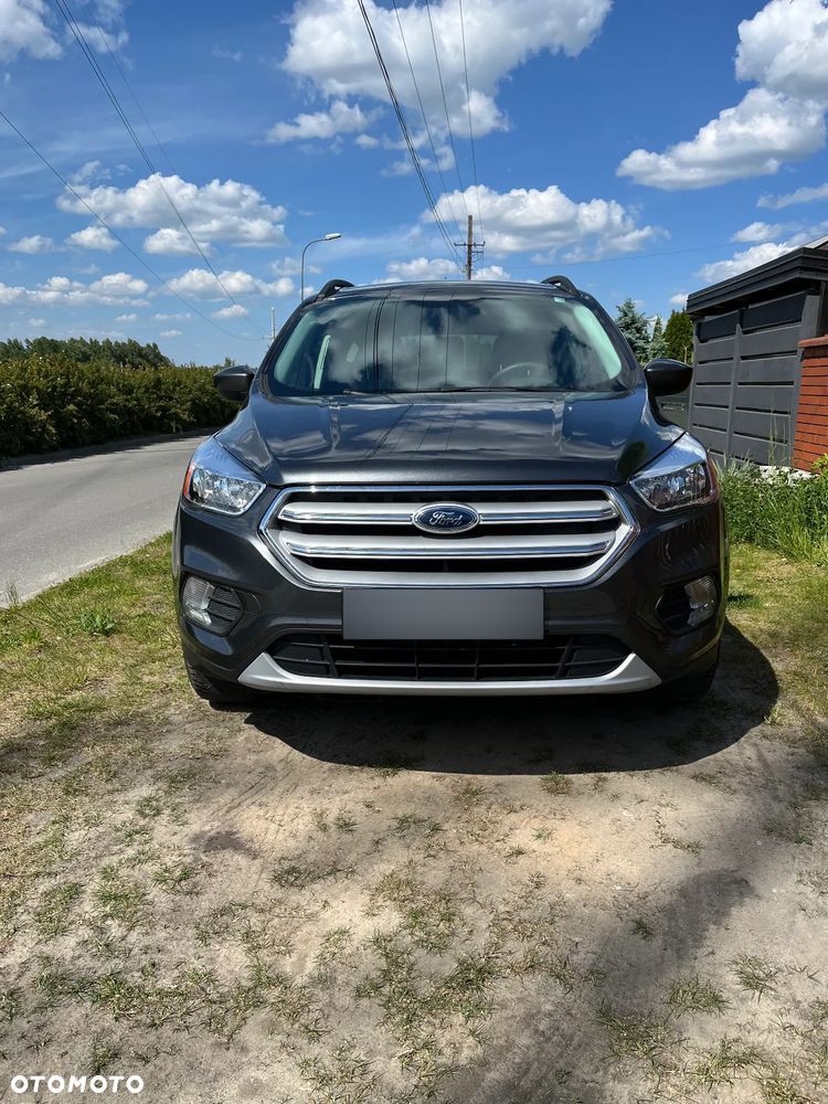 Ford Kuga - 1