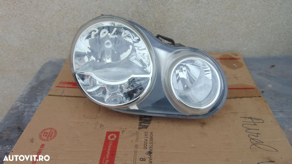 Far dreapta VW Polo 9N an 2001-2005 cu defect - 2