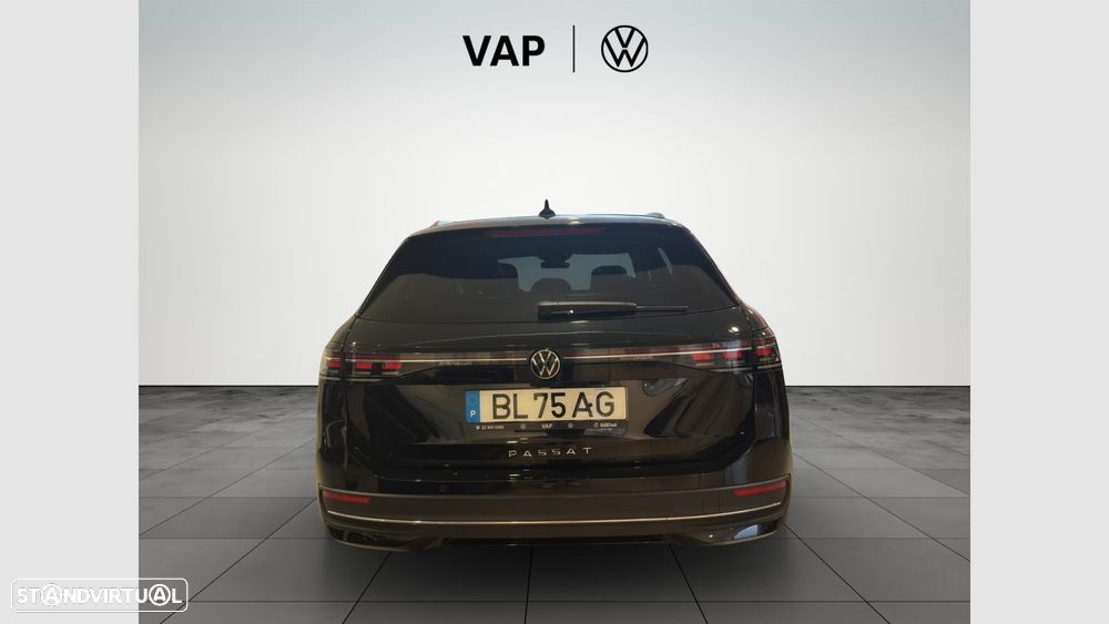 VW Passat Variant 2.0 TDI Business DSG - 8