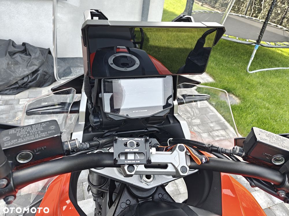 Suzuki V-STROM - 9