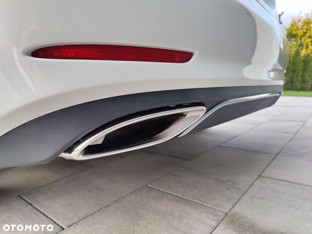 Mercedes-Benz SLC 300 9G-TRONIC - 14