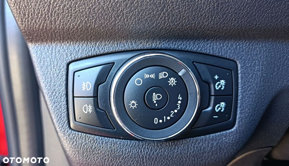 Ford TRANSIT COURIER - 30