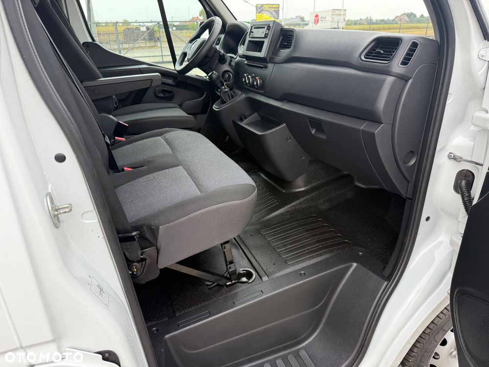 Renault MASTER 145 / CHŁODNIA / WTYKA 220V / NOWY MODEL / FRANCJI / STAN BDB / / / - 24