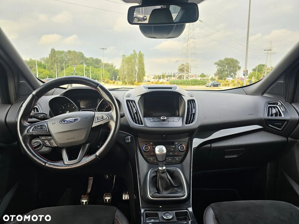 Ford Kuga 2.0 TDCi 4x4 ST-Line - 12