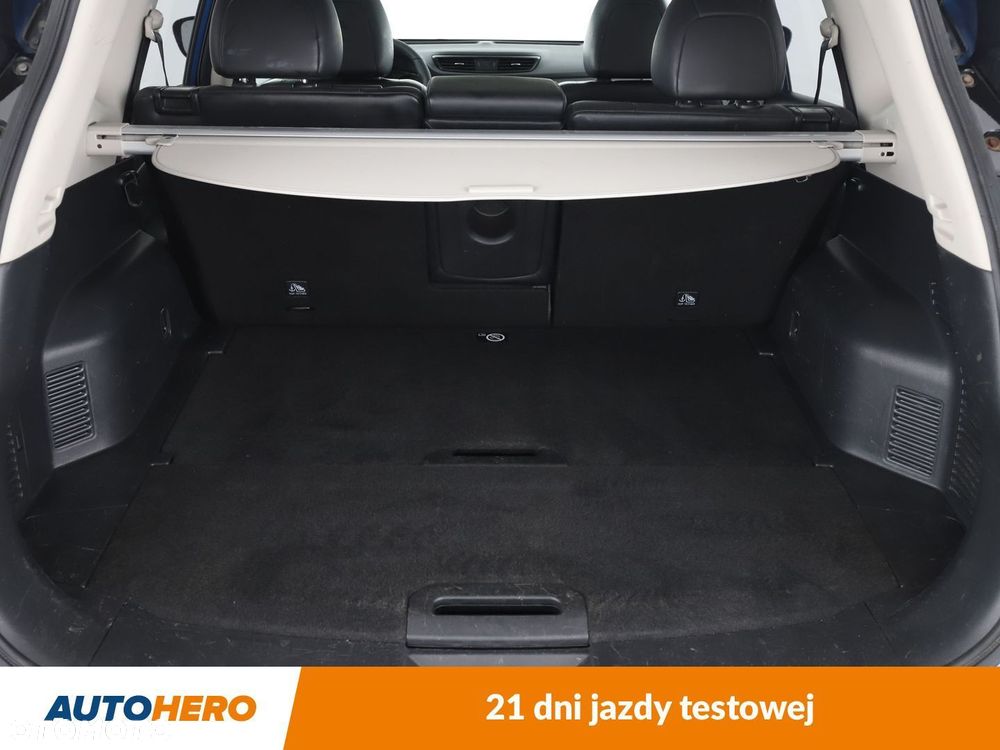 Nissan X-Trail 2.0 dCi Tekna Xtronic 4WD - 17