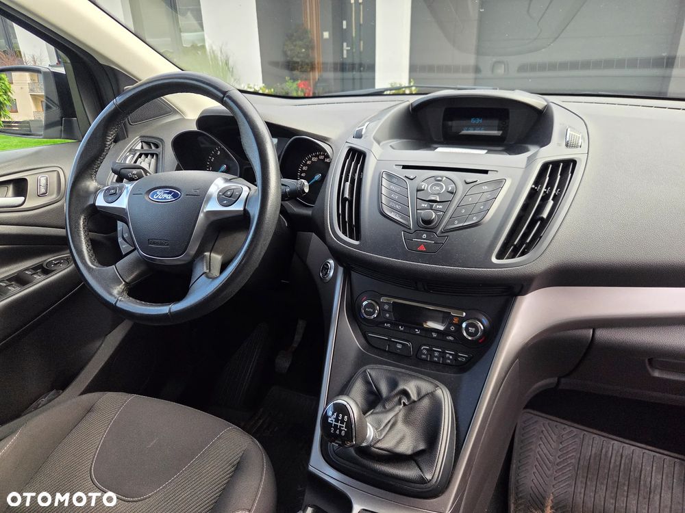 Ford Kuga - 5
