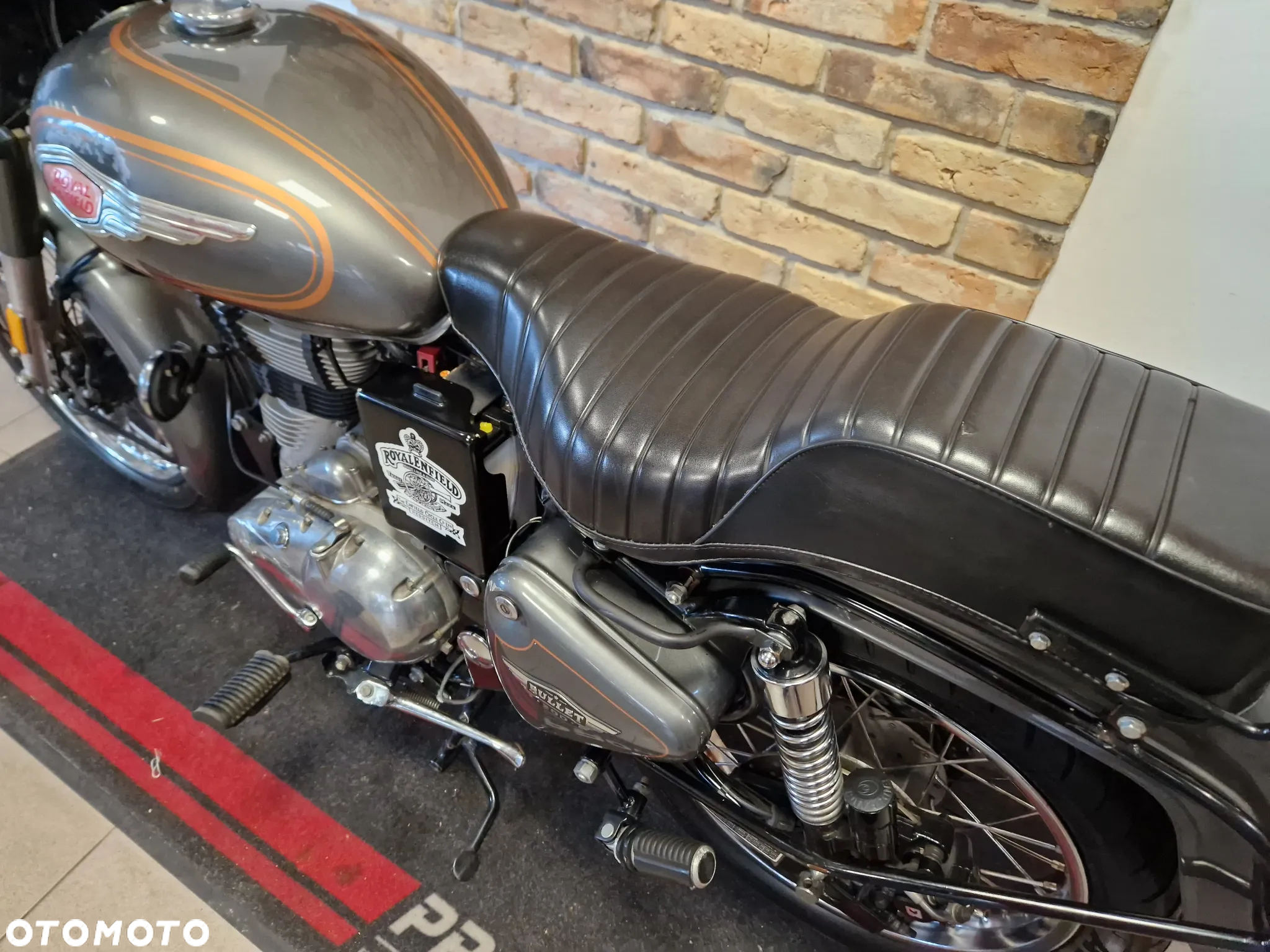 Royal Enfield Bullet - 10