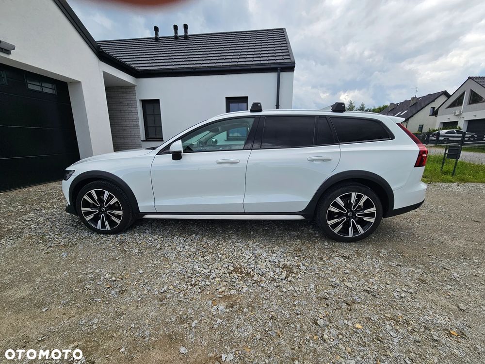 Volvo V60 Cross Country D4 AWD - 22