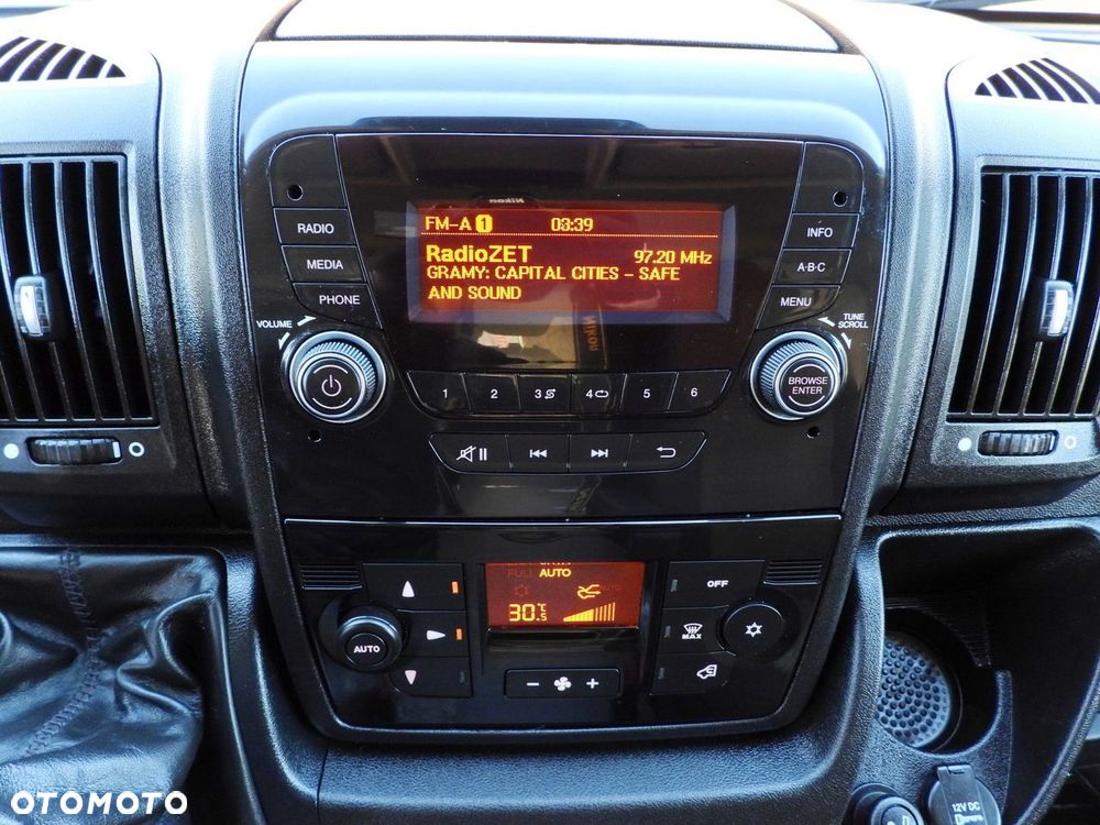 Peugeot BOXER CHŁODNIA KONTENER 0*C 8 PALET TEMPOMAT LEDY KLIMATYZACJA  165KM - 35