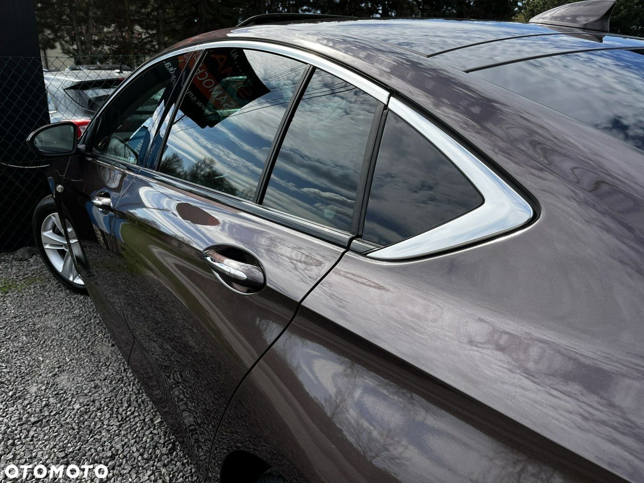 Opel Insignia - 12