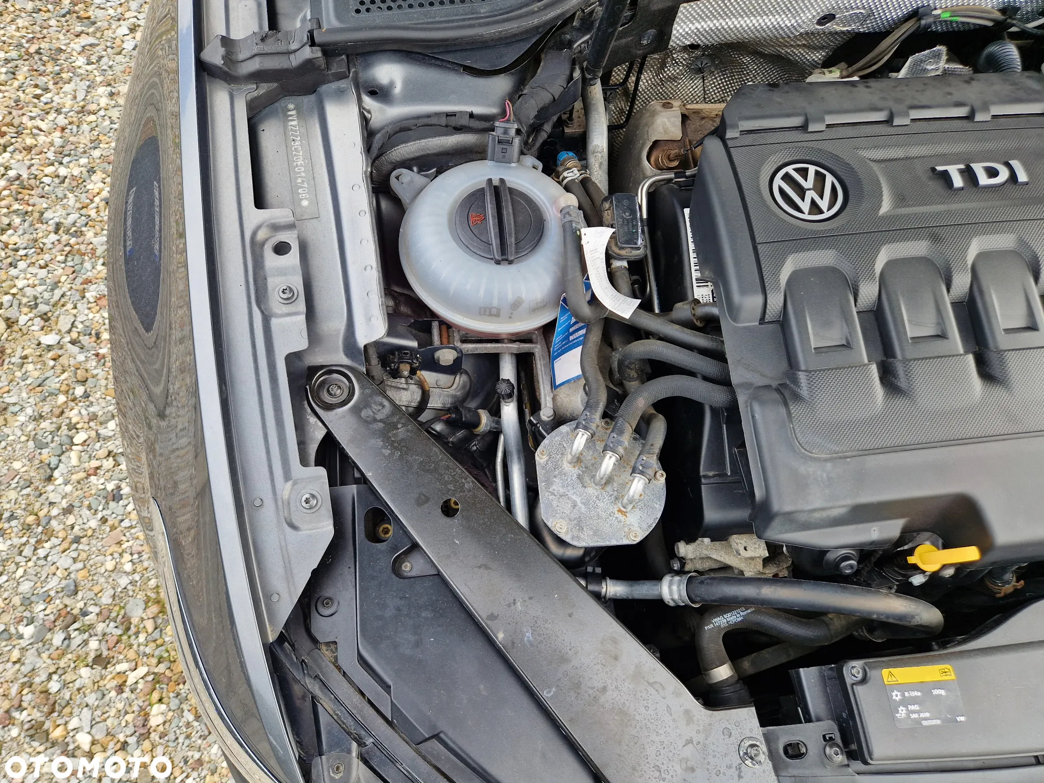 Volkswagen Passat Variant 2.0 TDI SCR DSG Highline - 32
