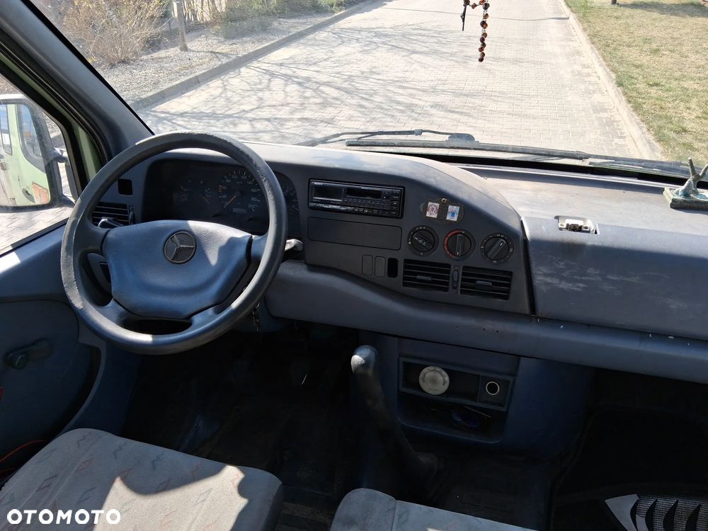 Mercedes-Benz Sprinter - 10