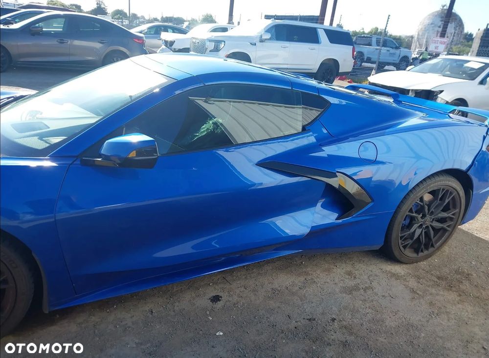 Chevrolet Corvette - 7