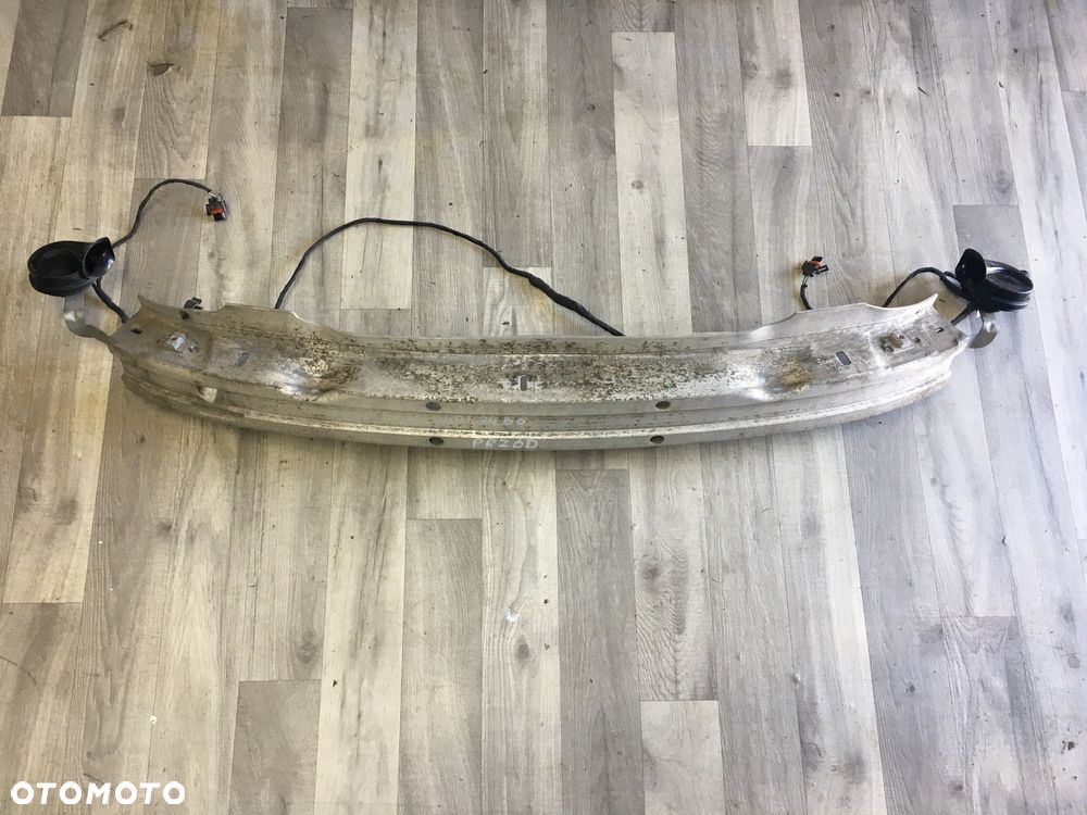 Audi A4 B6 Belka Przód