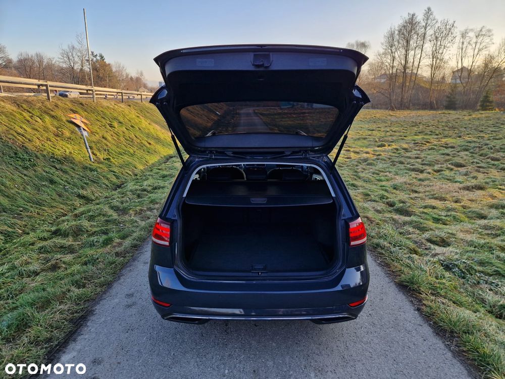 Volkswagen Golf - 9