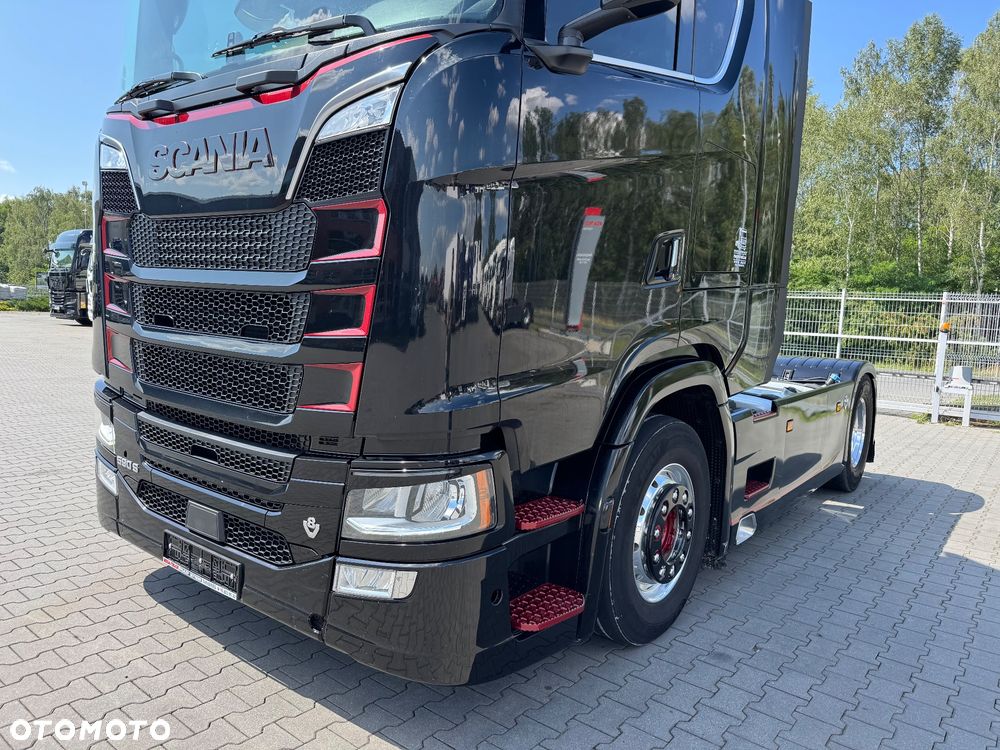 Scania S 590 V8 BOGATA WERSJA 6 PODUSZEK - 16
