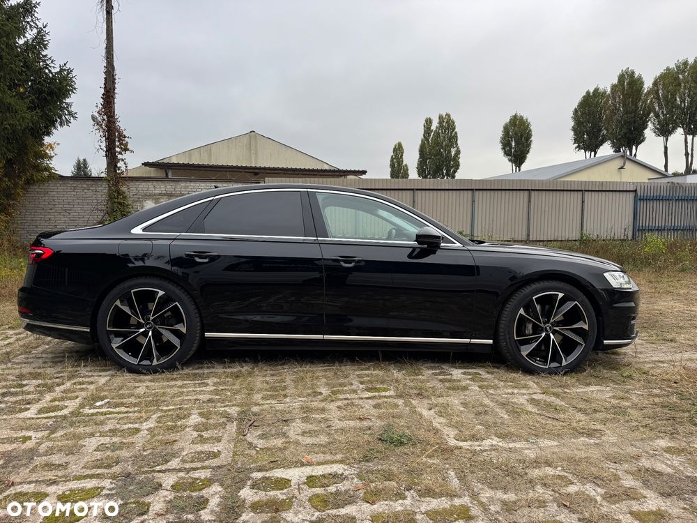 Audi A8 - 12