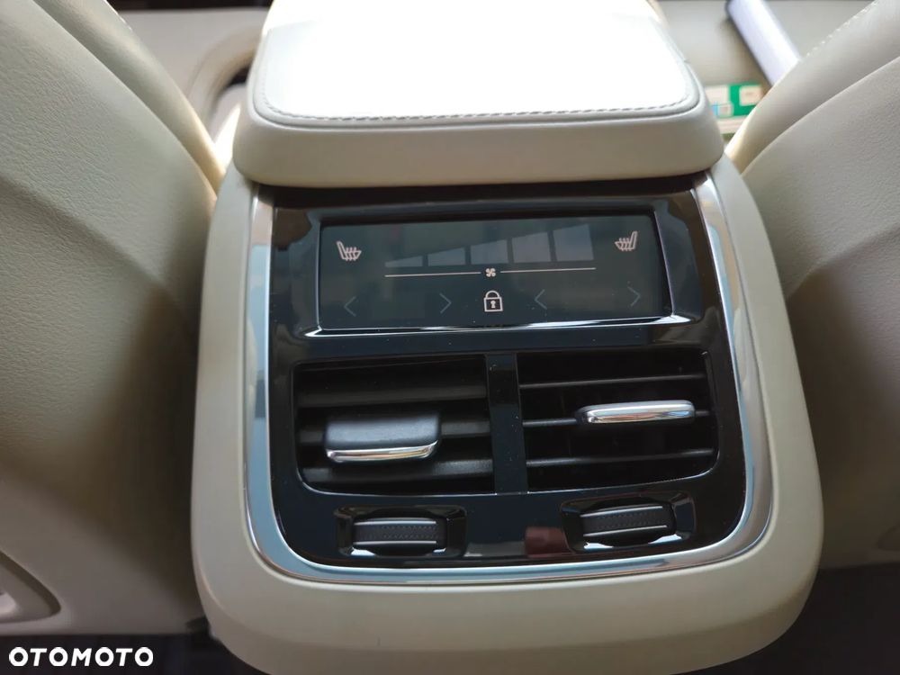 Volvo XC 90 T8 AWD Twin Engine Geartronic Inscription - 24
