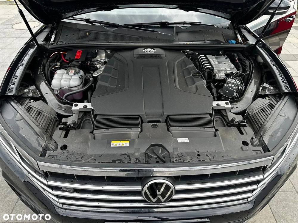 Volkswagen Touareg 3.0 V6 TDI 4Motion R-Line - 9