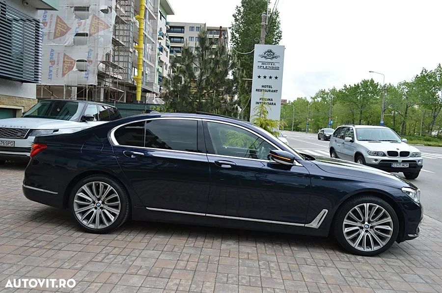 BMW Seria 7 730d xDrive Edition Exclusive - 33