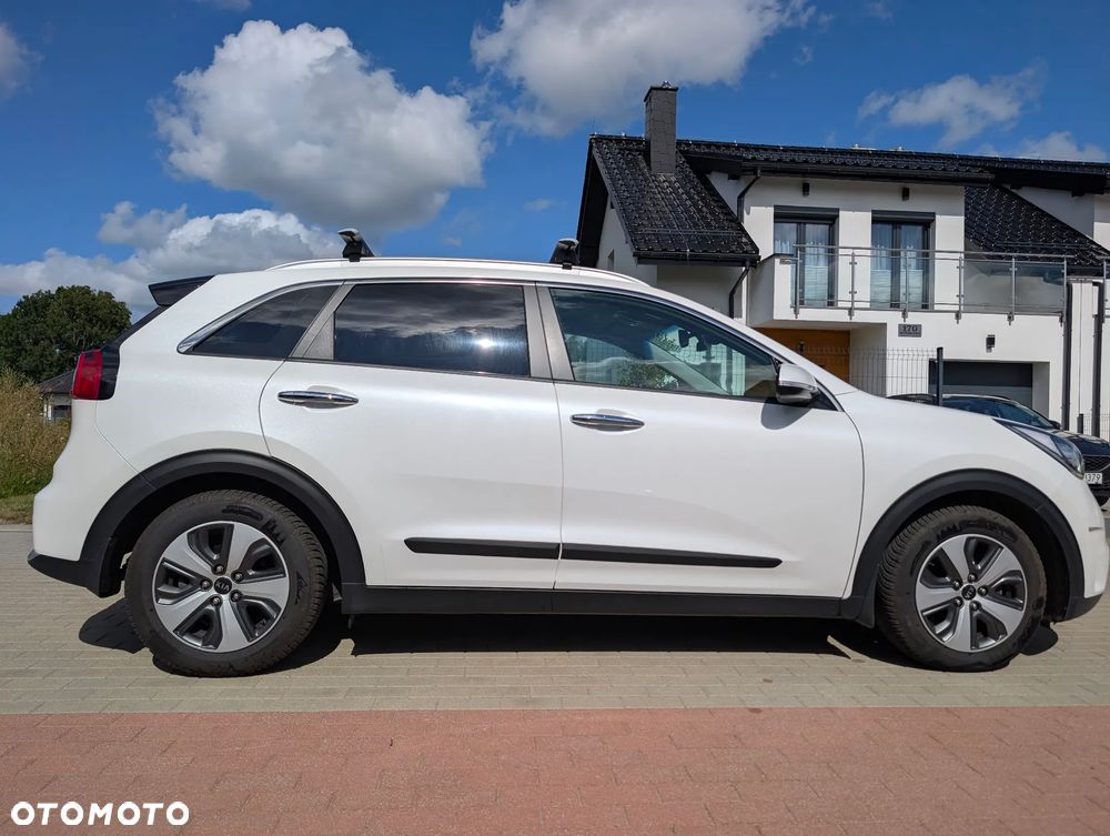 Kia Niro 1.6 GDI Hybrid L - 10