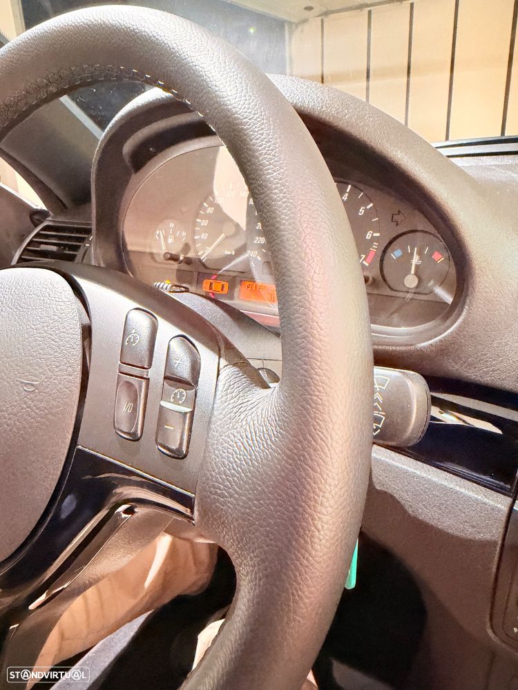 BMW 318 Ci Edition Sport - 39