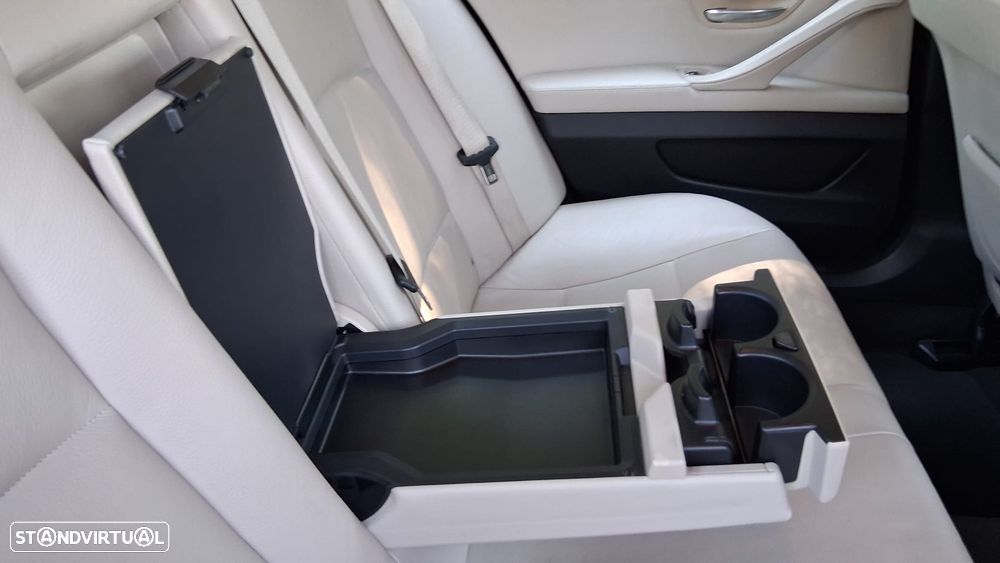 BMW 520 - 18